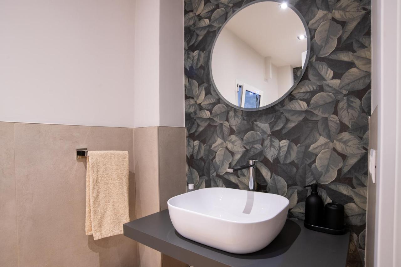 Room24 L Apartament *