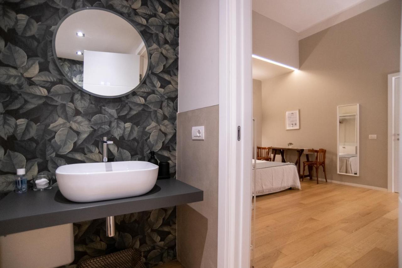 Room24 L Apartament *